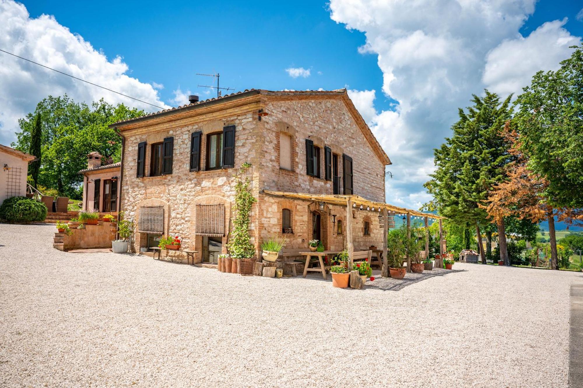 Agriturismo Il Castellaro Sassoferrato Екстериор снимка