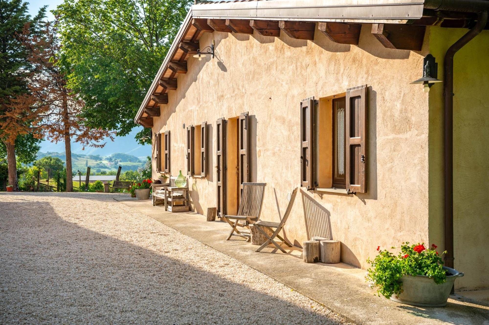 Agriturismo Il Castellaro Sassoferrato Екстериор снимка
