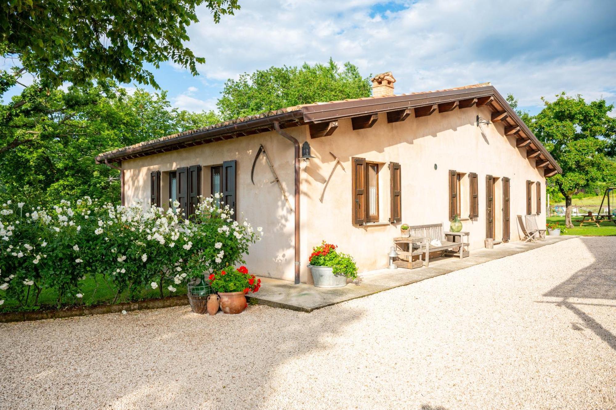 Agriturismo Il Castellaro Sassoferrato Екстериор снимка
